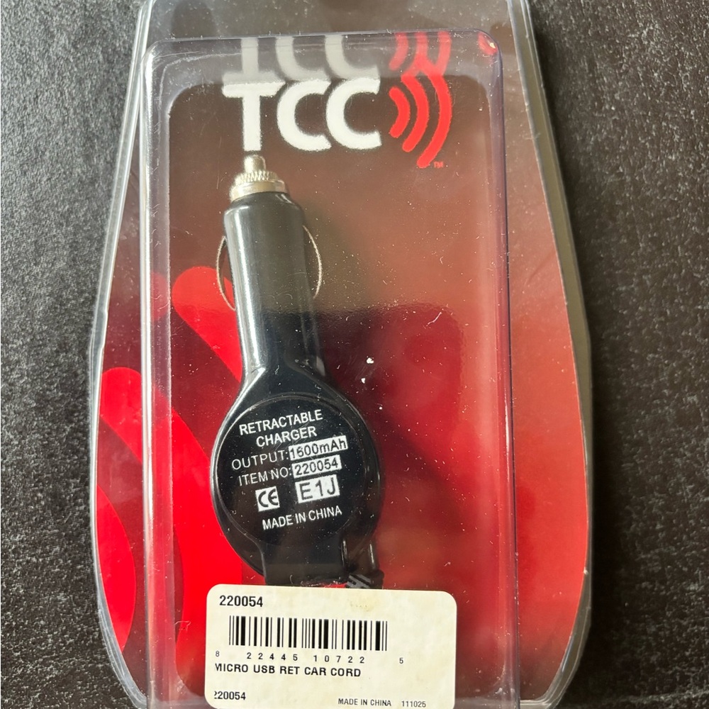 TCC Retractable Micro USB Car Charger 1800mAh Rapid Charge Cable Item 220054